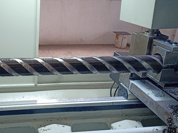 【刻槽鉆桿專(zhuān)用】數(shù)控旋風(fēng)銑床山西太原客戶(hù)現(xiàn)場(chǎng)