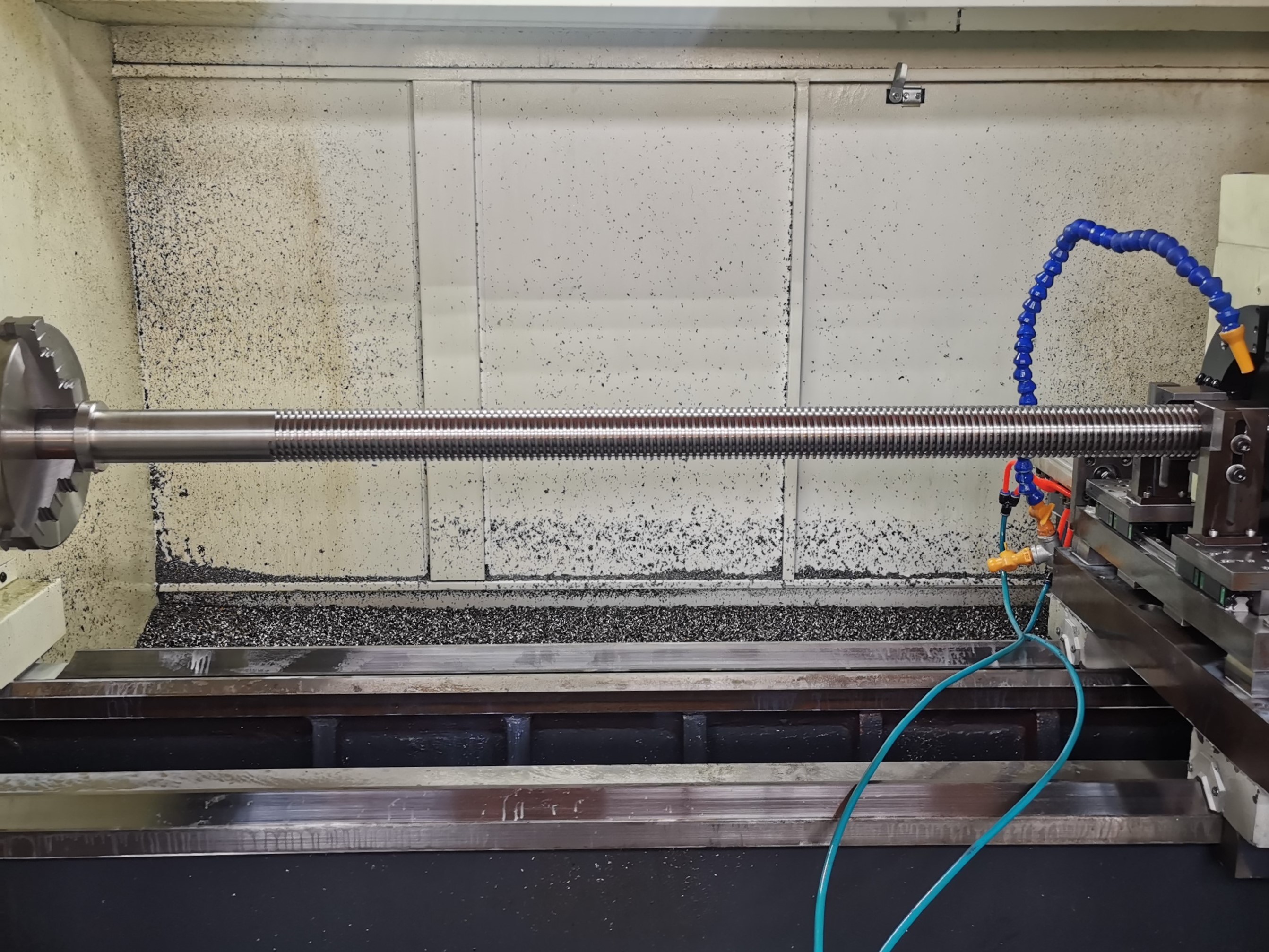 有關擠出機變徑變距配對輸送螺桿已試樣成功