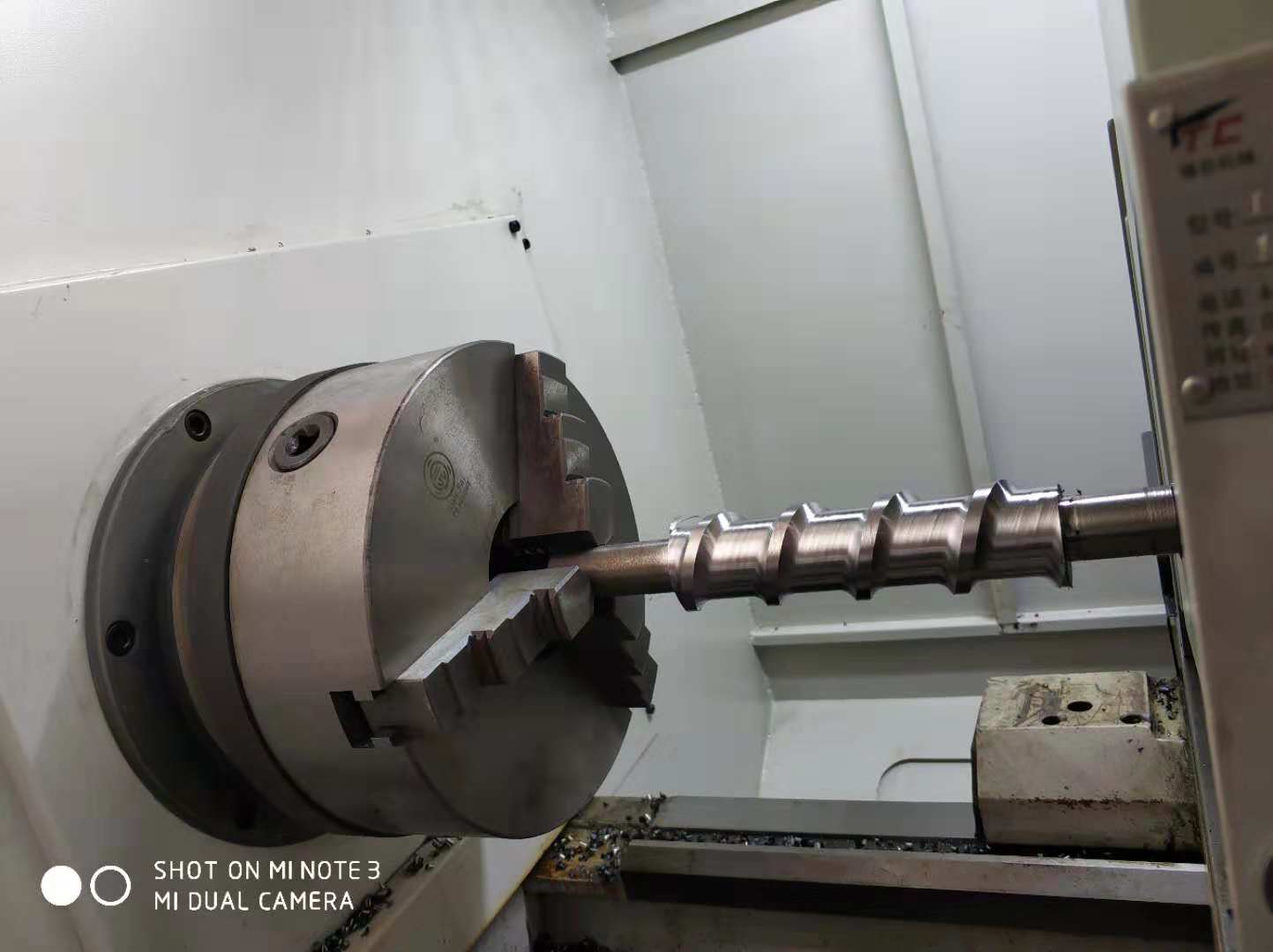 制冰機螺桿數(shù)控旋風(fēng)銑