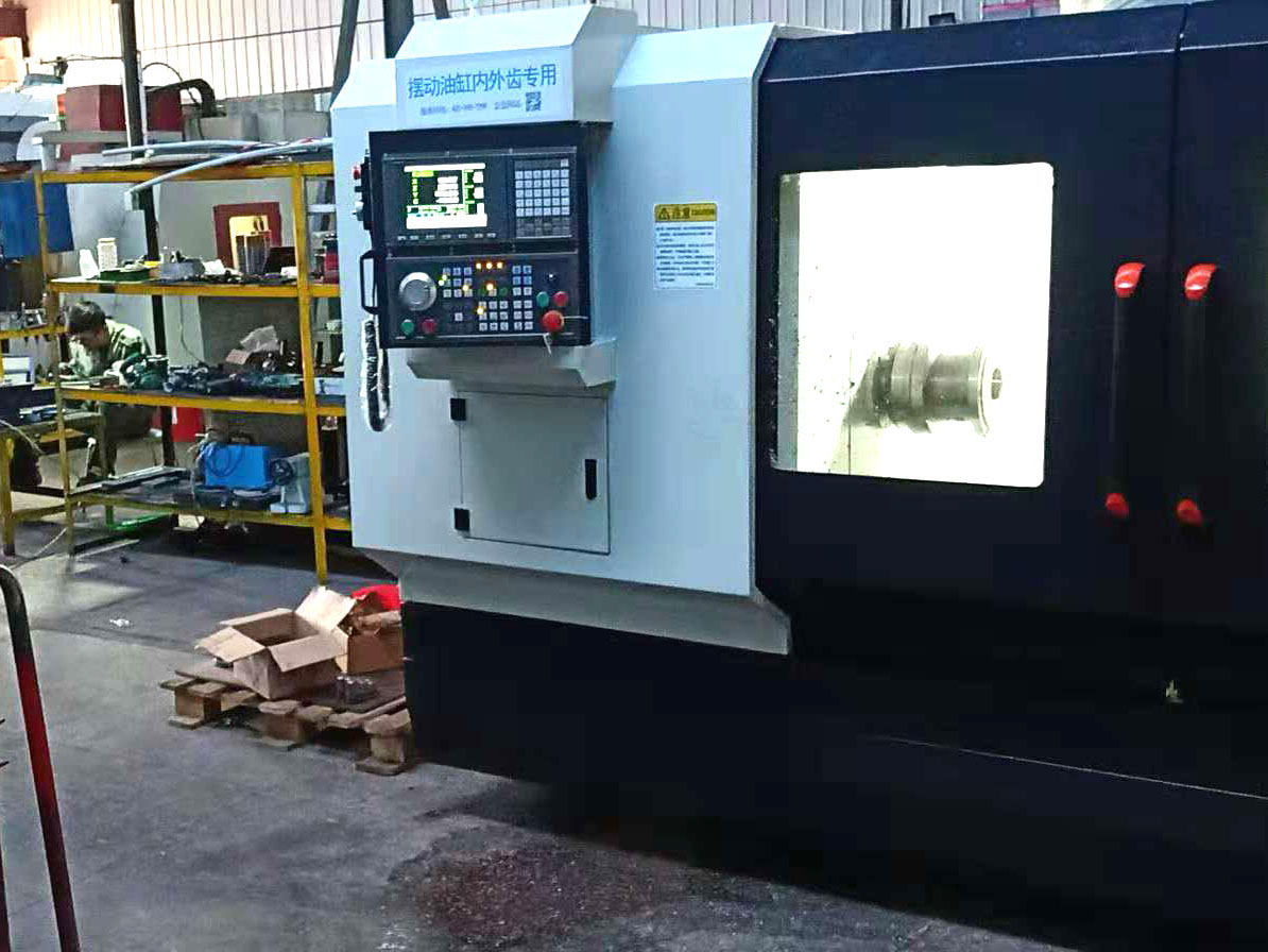 擺動油缸內(nèi)外齒數(shù)控旋風(fēng)銑（威海客戶現(xiàn)場）