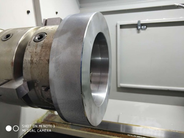 滾絲輪專(zhuān)用數(shù)控旋風(fēng)銑河北滄州客戶(hù)現(xiàn)場(chǎng)