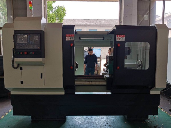 蝸桿數(shù)控旋風(fēng)銑（改造版）寧波凱步客戶現(xiàn)場