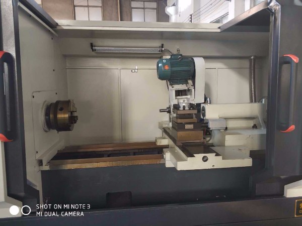 【鉆桿接頭專用機】數控旋風銑床 【鉆桿接頭專用機】數控旋風銑床