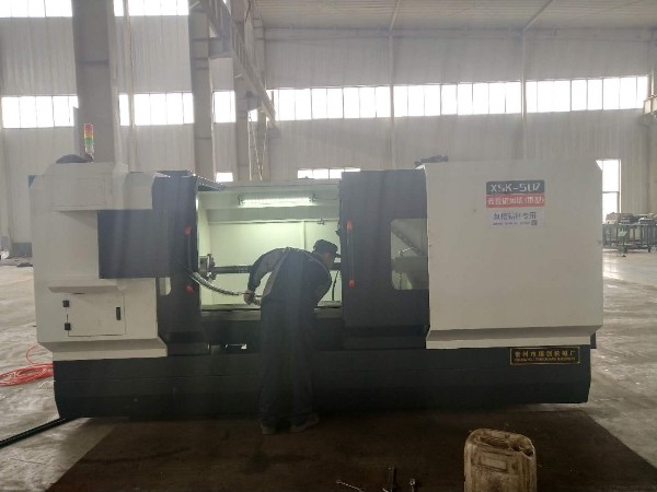 刻槽鉆桿專(zhuān)用數(shù)控旋風(fēng)銑林州振晨客戶(hù)現(xiàn)場(chǎng)